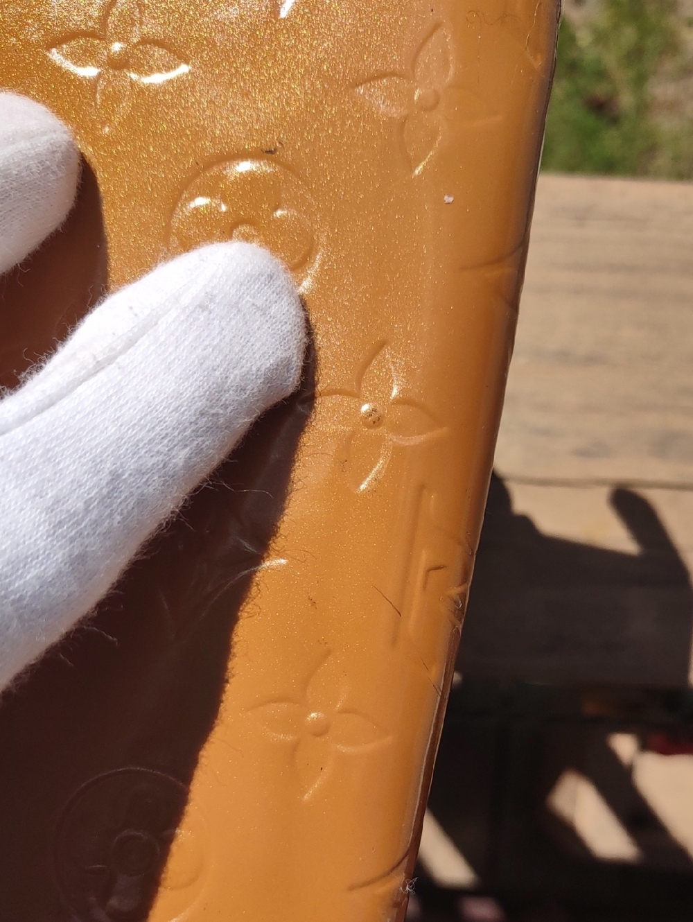 Louis Vuitton Vernis Zip-Around Wallet in Butterscotch Gloss Color. - Picture 9 of 16